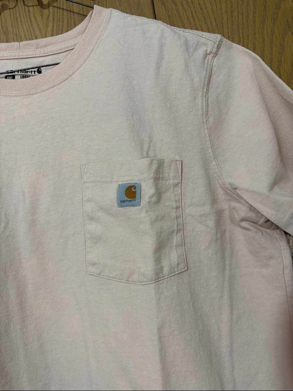 Carhartt Short-Sleeve Pocket T-Shirt in Pale Pink loose fit women’s XXL - Picture 2 of 6